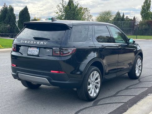 Used 2023 Land Rover Discovery Sport SE image 5