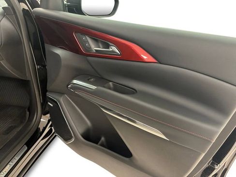 Certified 2024 Chevrolet Traverse RS w/ LPO, Floor Liner Package image 15