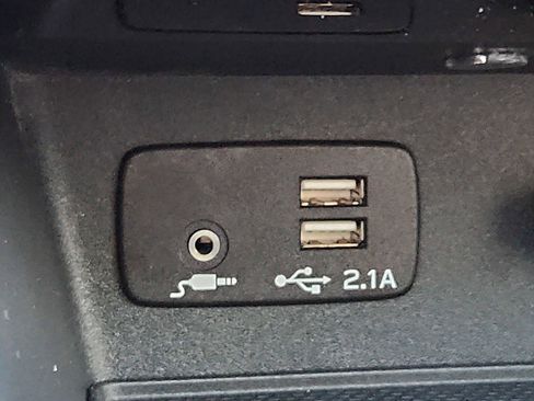 Used 2023 Subaru Forester Sport image 24