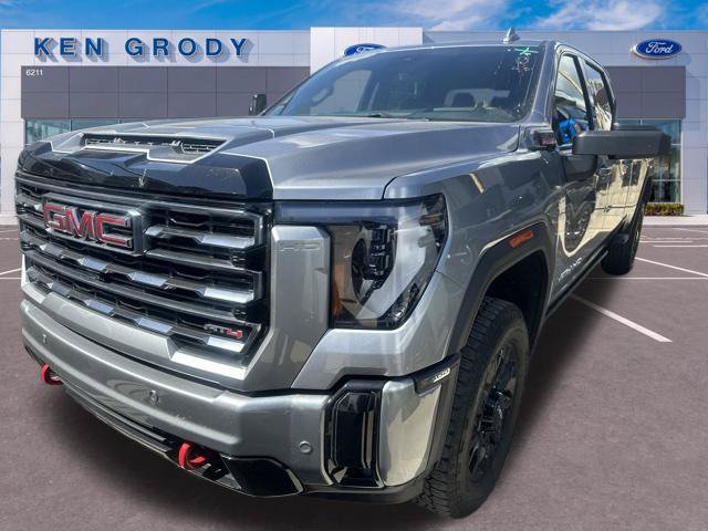 Used 2025 GMC Sierra 3500 AT4 w/ AT4 Premium Plus Package AWD/4WD image 3
