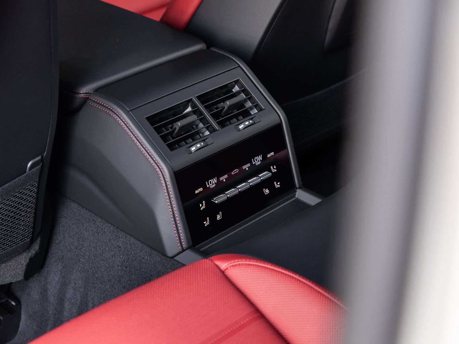 New 2026 Porsche Panamera 4 AWD/4WD image 41