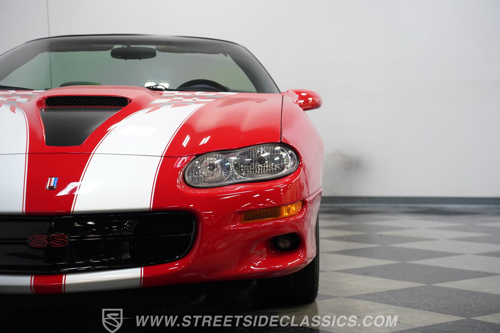 Used 2002 Chevrolet Camaro Z28 w/ SS Performance/Appearance Pkg RWD image 19