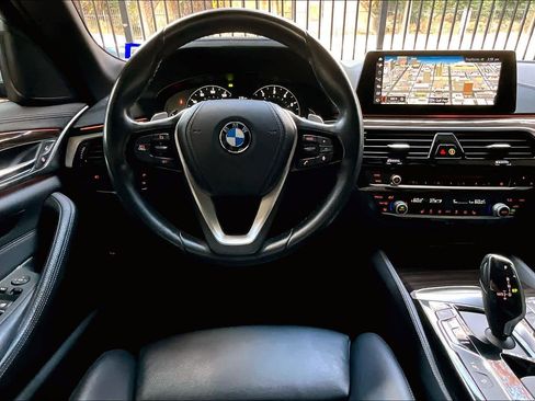 Used 2017 BMW 530i image 5