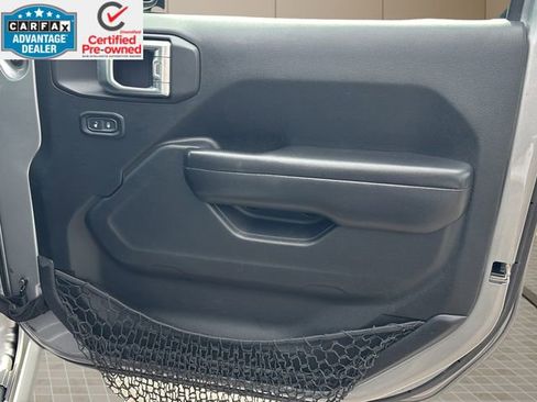 Certified 2018 Jeep Wrangler Unlimited Rubicon w/ Steel Bumper Group image 37