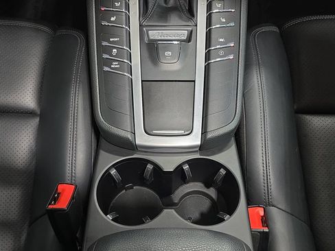 Used 2020 Porsche Macan S AWD/4WD image 20