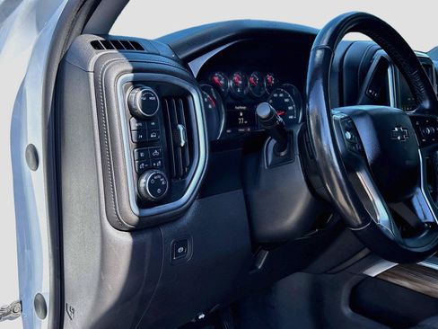 Used 2021 Chevrolet Silverado 1500 RST w/ Convenience Package II AWD/4WD image 10