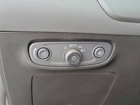 Used 2023 Buick Encore GX Select image 9