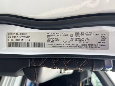 Used 2023 Jeep Grand Cherokee Summit AWD/4WD image 29