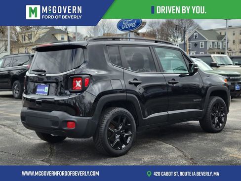 Used 2023 Jeep Renegade Altitude w/ Convenience Group I AWD/4WD image 6