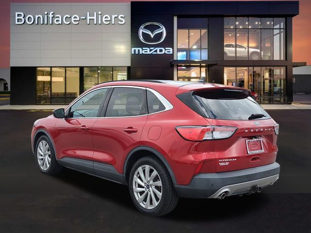 Used 2022 Ford Escape Titanium w/ Titanium Elite Package FWD image 3