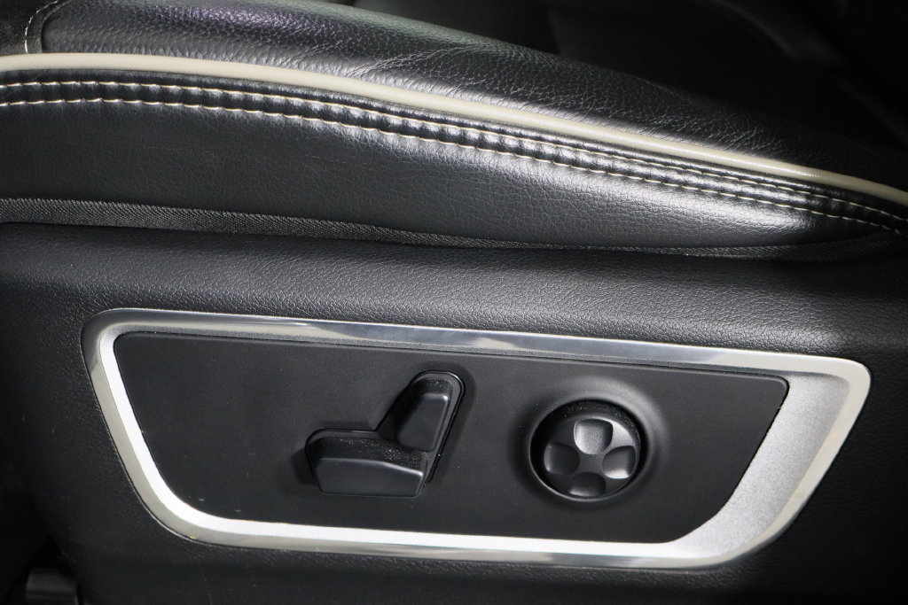 Used 2019 RAM 1500 Laramie AWD/4WD image 20
