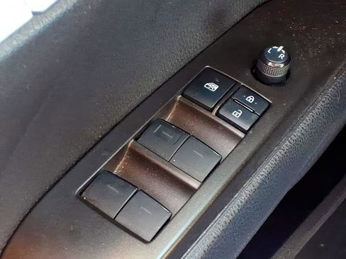 Used 2021 Toyota Camry TRD w/ TRD Package w/JBL Audio image 13