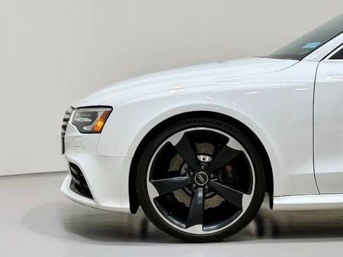 Used 2013 Audi RS 5 Coupe w/ Audi MMI Navigation Plus Pkg AWD/4WD image 21