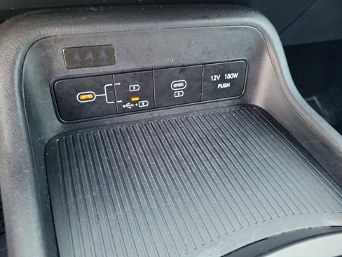 Used 2024 Hyundai Kona SEL image 29