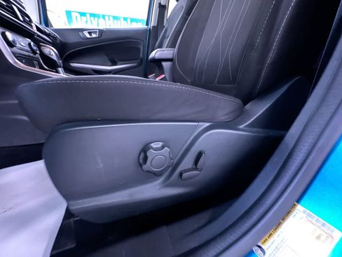 Used 2019 Ford EcoSport SE AWD/4WD image 13