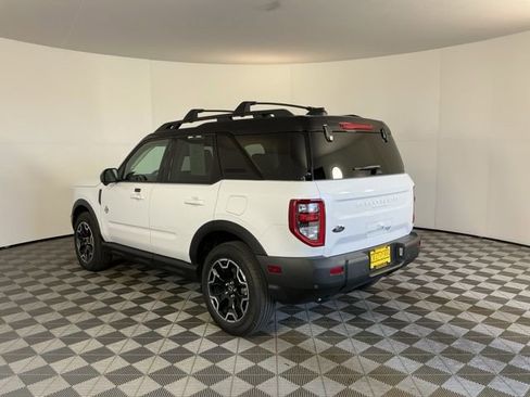 Used 2025 Ford Bronco Sport Outer Banks w/ Outer Banks Tech Package+ AWD/4WD image 7