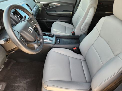 Certified 2023 Honda Passport EX-L image 13