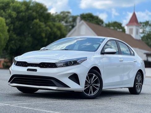 Used 2024 Kia Forte LXS FWD image 1