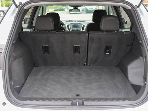 Used 2023 Chevrolet Equinox LT image 9