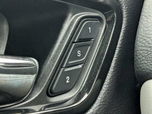 Used 2021 Dodge Durango R/T w/ Technology Group RWD image 34