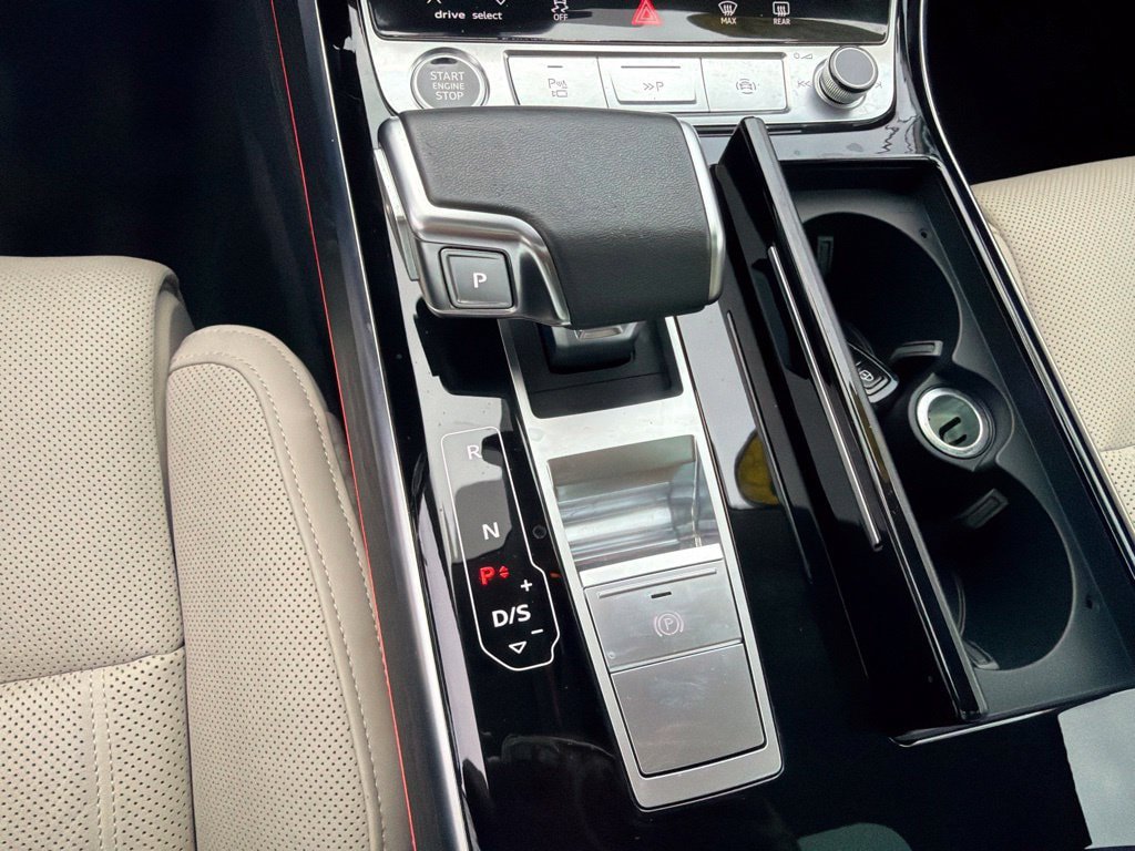 Used 2023 Audi A8 L 3.0T AWD/4WD image 21