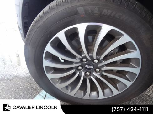 Certified 2024 Lincoln Aviator Reserve w/ Elements Package Plus RWD image 48