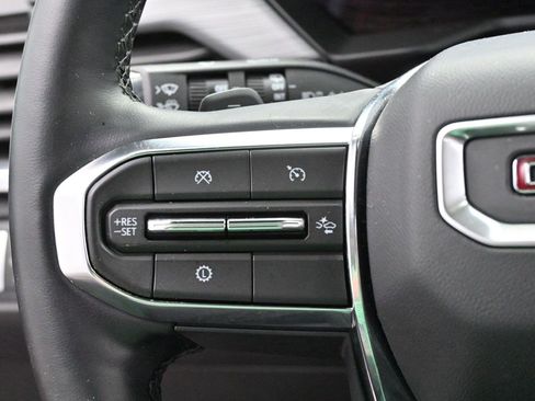 Used 2024 GMC Acadia Elevation w/ Luxury Package FWD image 19
