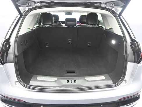 Used 2024 Lincoln Nautilus Reserve image 32