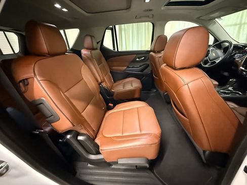 Used 2020 Chevrolet Traverse High Country AWD/4WD image 23