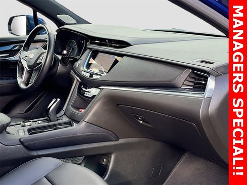 Used 2024 Cadillac XT5 Premium Luxury w/ Technology Package image 32