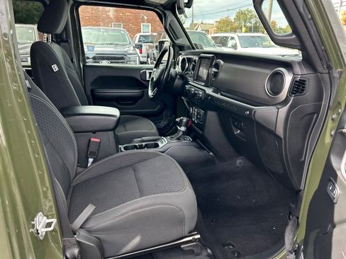 Used 2021 Jeep Wrangler Unlimited Sport image 16