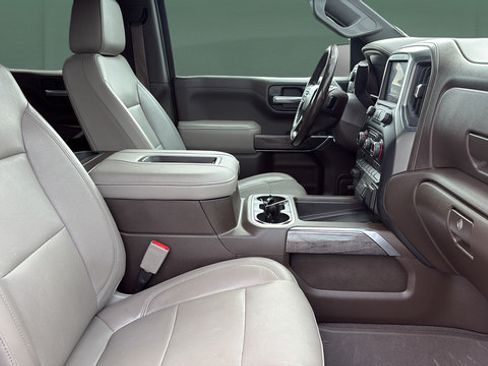 Used 2019 Chevrolet Silverado 1500 LTZ w/ LTZ Premium Package AWD/4WD image 24