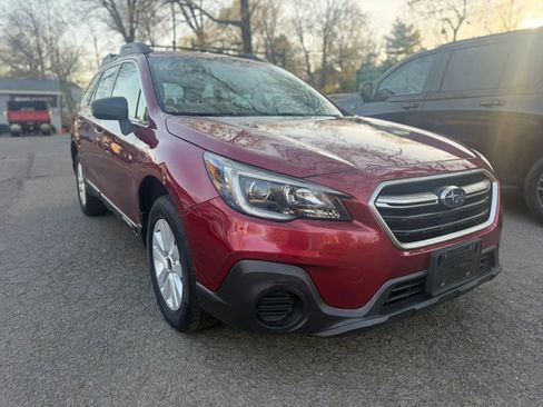 Used 2019 Subaru Outback 2.5i image 3