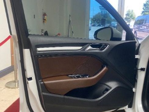 Used 2017 Audi A3 2.0T Premium image 9