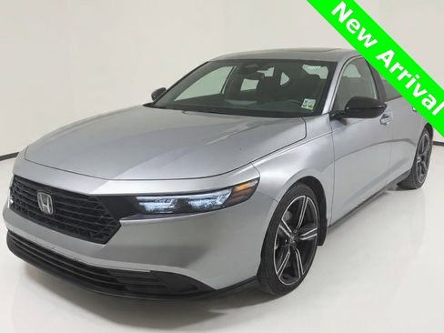 Certified 2025 Honda Accord Sport image 1