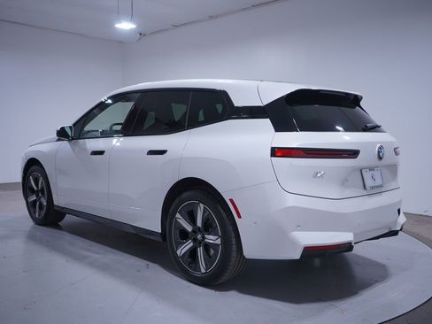 Used 2026 BMW iX xDrive60 w/ Premium Package image 3