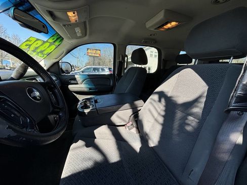 Used 2008 Chevrolet Tahoe LS image 12