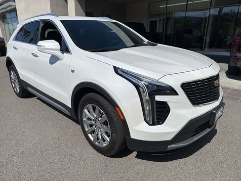 Certified 2023 Cadillac XT4 Premium Luxury w/ Cold Weather Package FWD image 8