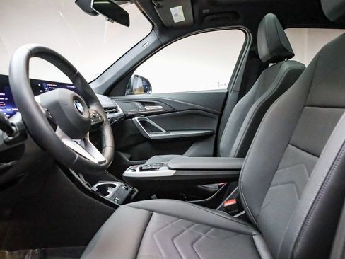 Used 2025 BMW X1 xDrive28i w/ Convenience Package image 19