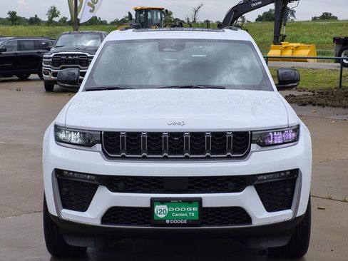New 2026 Jeep Grand Cherokee L Limited w/ Luxury Tech Group II RWD image 3