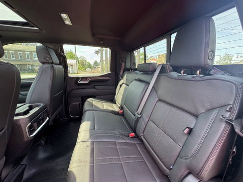 Used 2024 Chevrolet Silverado 1500 High Country w/ Midnight Edition AWD/4WD image 14