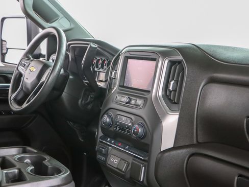 Used 2025 Chevrolet Silverado 3500 W/T w/ WT Convenience Package AWD/4WD image 25