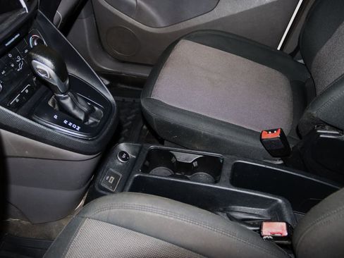 Used 2019 Ford Transit Connect XL FWD image 26