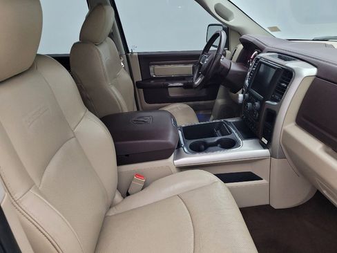 Used 2017 RAM 1500 Laramie w/ Convenience Group image 21