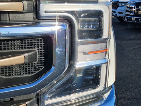 Used 2022 Ford F350 King Ranch w/ King Ranch Ultimate Package AWD/4WD image 12