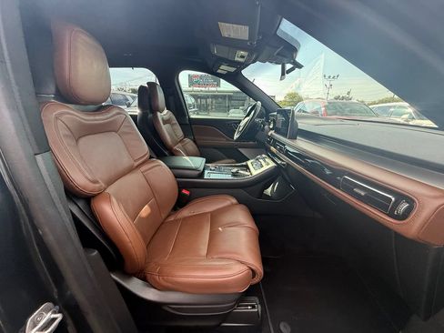 Used 2022 Lincoln Aviator Reserve w/ Equipment Group 201A AWD/4WD image 23