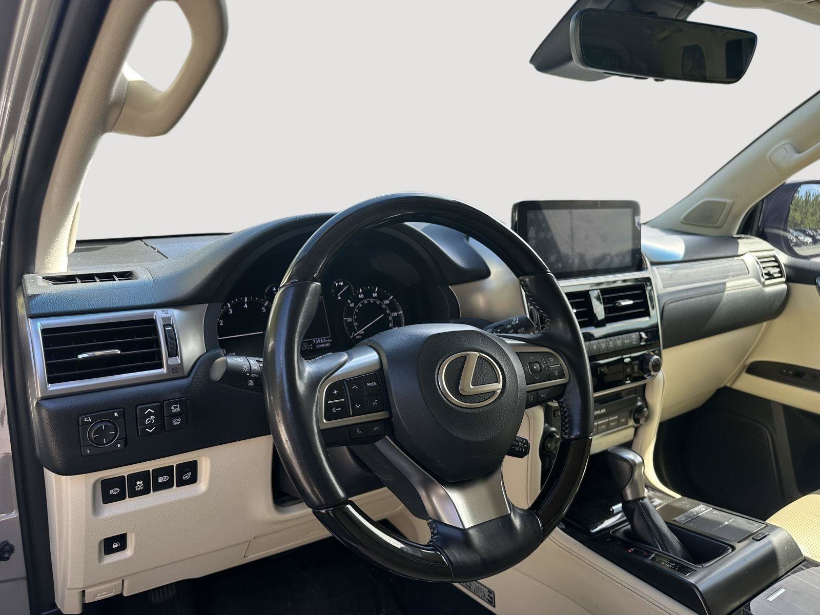 Used 2022 Lexus GX 460 Luxury w/ Sport Design Package AWD/4WD image 56