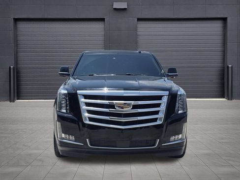 Used 2016 Cadillac Escalade Premium AWD/4WD image 2