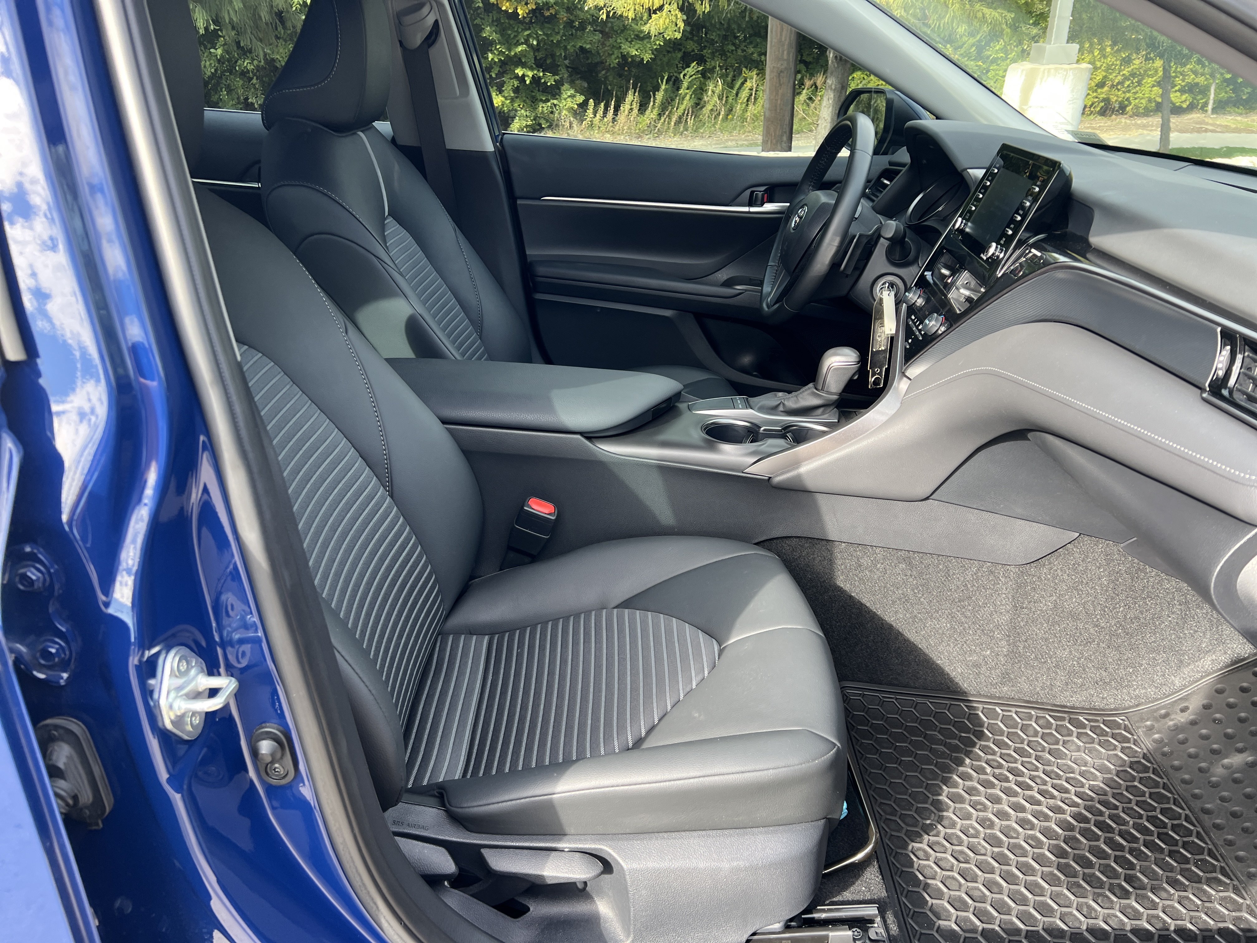 Used 2024 Toyota Camry SE FWD image 25