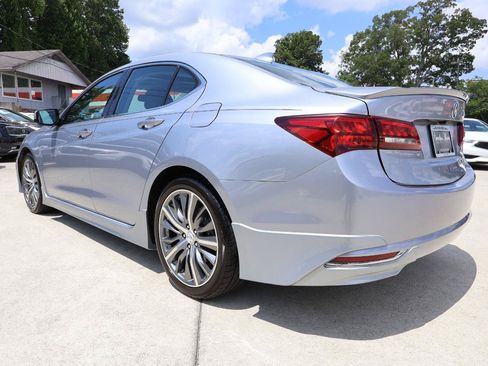 Used 2016 Acura TLX V6 FWD image 4